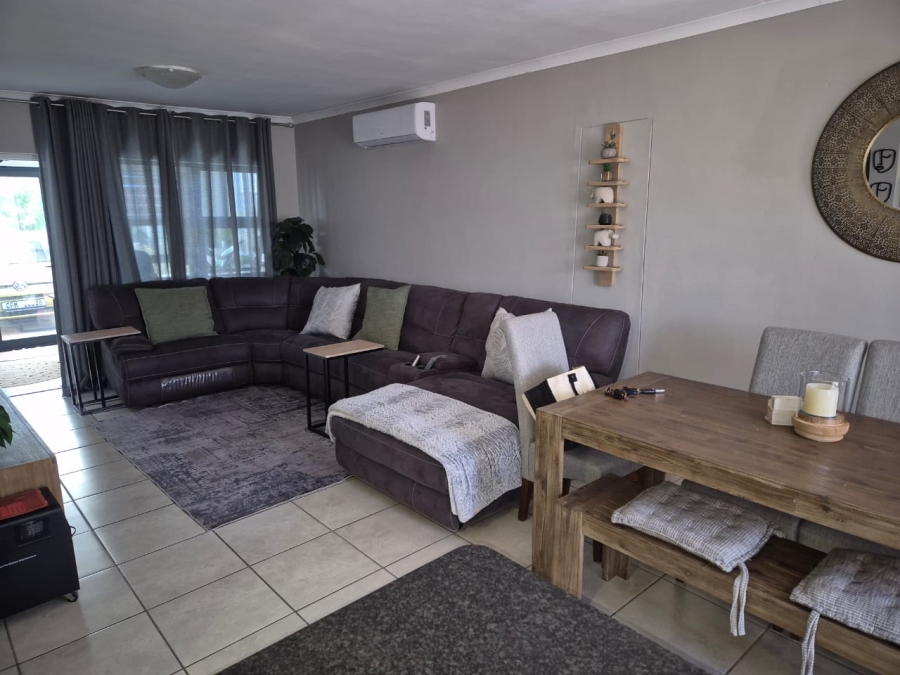 3 Bedroom Property for Sale in Onverwacht Western Cape